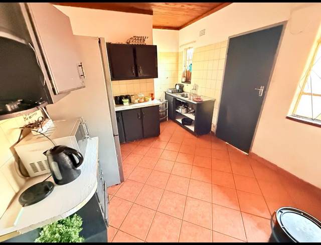 2 BEDROOM HOUSE FOR SALE IN VANDERBIJLPARK CW 5